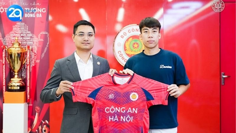 Tại sao CAHN quyết định ký hợp đồng dài hạn với Hoàng Văn Toản? – Bước đi chiến lược mang tầm nhìn dài hạn